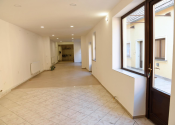 🏢 NA PREDAJ | OBJEKT S OBCHODNÝMI PRIESTORMI A BYTMI 🏢 - fotografia 25