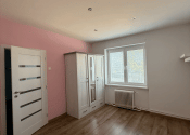 4-IZBOVÝ BYT SO ZÁHRADOU A DVOMA GARÁŽAMI VO VRBOVOM - fotografia 11