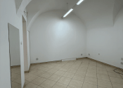 NA PRENÁJOM OBCHODNO-KANCELÁRSKY PRIESTOR V CENTRE MESTA - fotografia 5