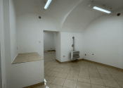 NA PRENÁJOM OBCHODNO-KANCELÁRSKY PRIESTOR V CENTRE MESTA - fotografia 9