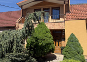 🏡 NA PREDAJ | PRIESTRANNÝ RODINNÝ DOM V CENTRE OBCE 🏡 - fotografia 3