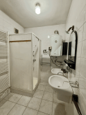 NA PREDAJ 3-IZBOVÝ BYT S DVOMI BALKÓNMI A PARKOVACÍM MIESTOM - fotografia 5