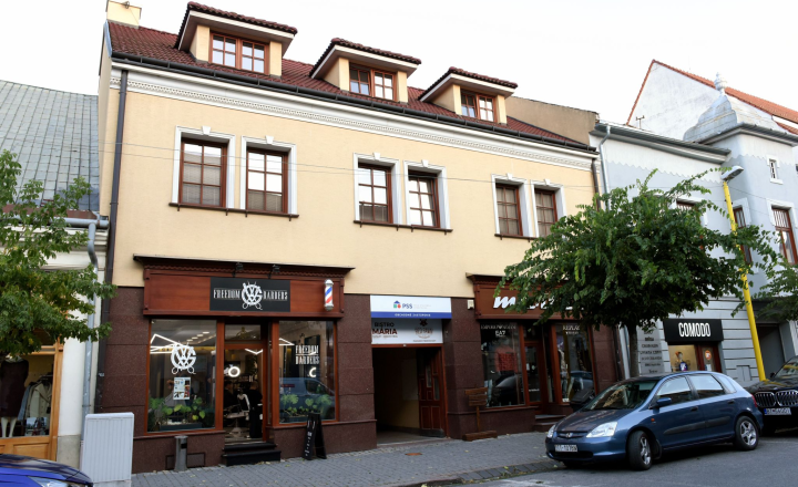 🏢 NA PREDAJ | OBJEKT S OBCHODNÝMI PRIESTORMI A BYTMI 🏢