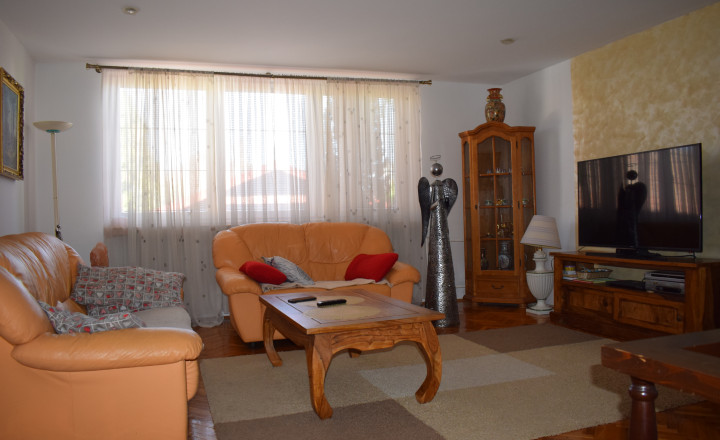 🏡 NA PREDAJ | PRIESTRANNÝ RODINNÝ DOM V CENTRE OBCE 🏡 - fotografia 17