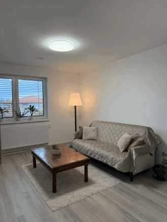 NA PREDAJ  3-IZBOVÝ  BYT S VEĽKÝM BALKÓNOM – KAMENNÝ MLYN - fotografia 5