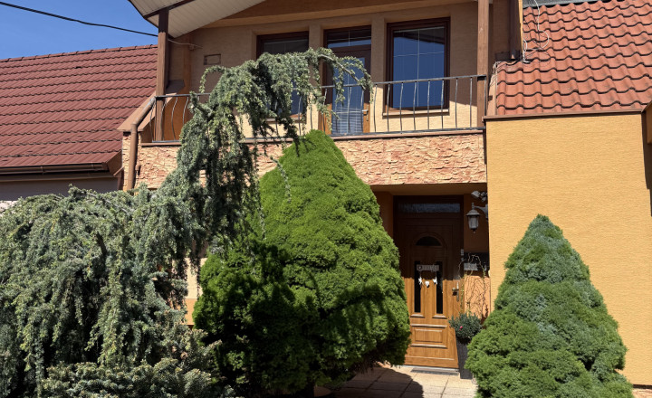🏡 NA PREDAJ | PRIESTRANNÝ RODINNÝ DOM V CENTRE OBCE 🏡 - fotografia 2