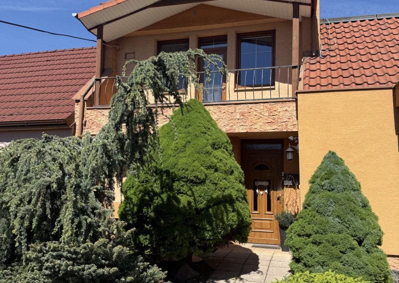 🏡 NA PREDAJ | PRIESTRANNÝ RODINNÝ DOM V CENTRE OBCE 🏡 - fotografia 3